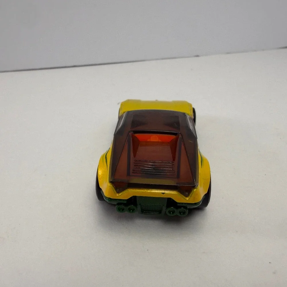 Hot Wheels La Fasta Yellow Green Taxi Service 2008 Mattel Diecast Car 1:64 Scale